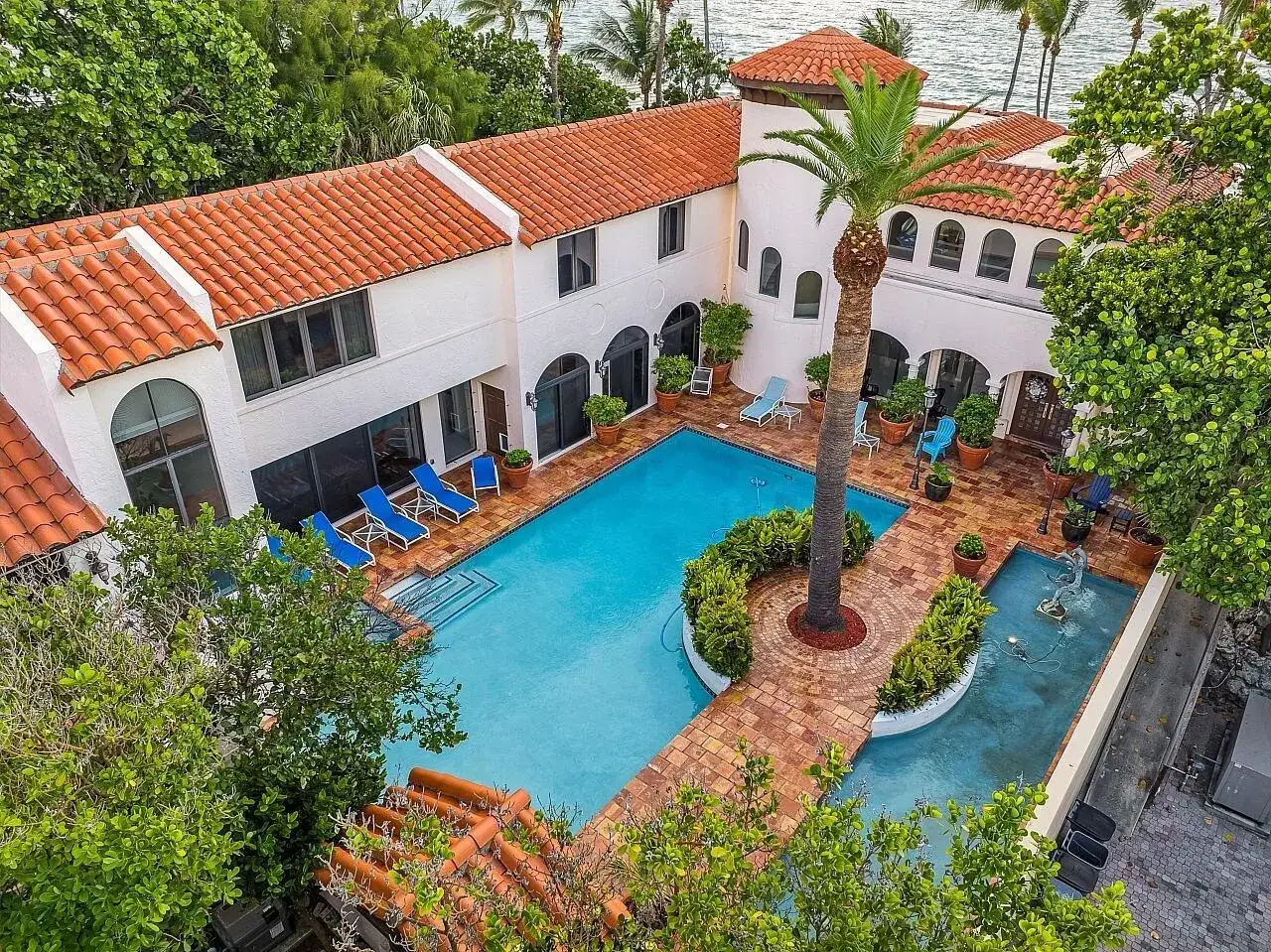 1 Ocean Lane, Manalapan FL 33462 photo 2