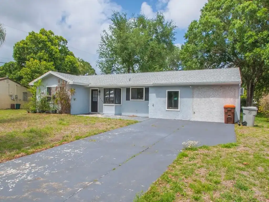 1846 24th Place SW, Vero Beach FL 32962