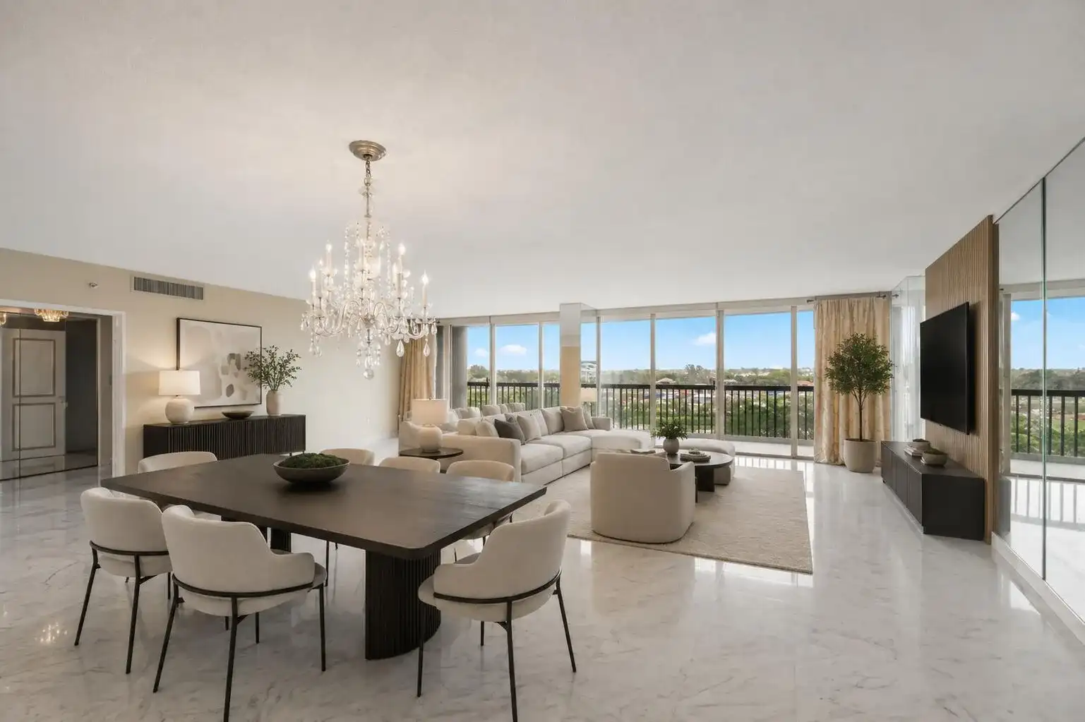 2480 Presidential Way # 704, West Palm Beach FL 33401