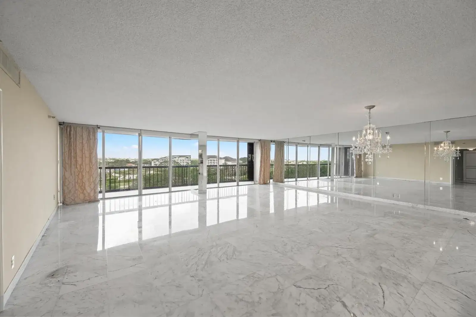 2480 Presidential Way # 704, West Palm Beach FL 33401 photo 3