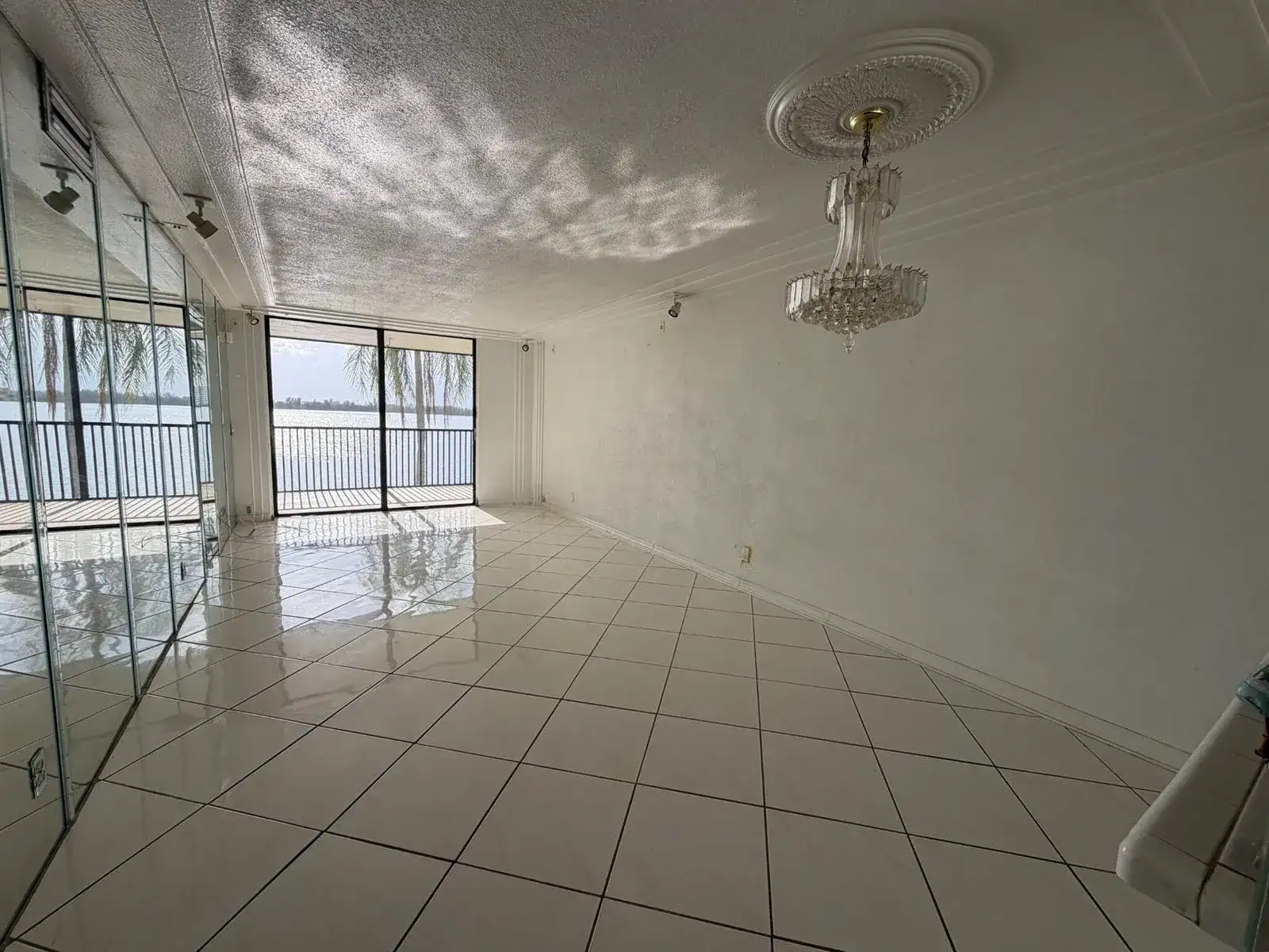 112 Lake Emerald Drive # 203, Oakland Park FL 33309 photo 2
