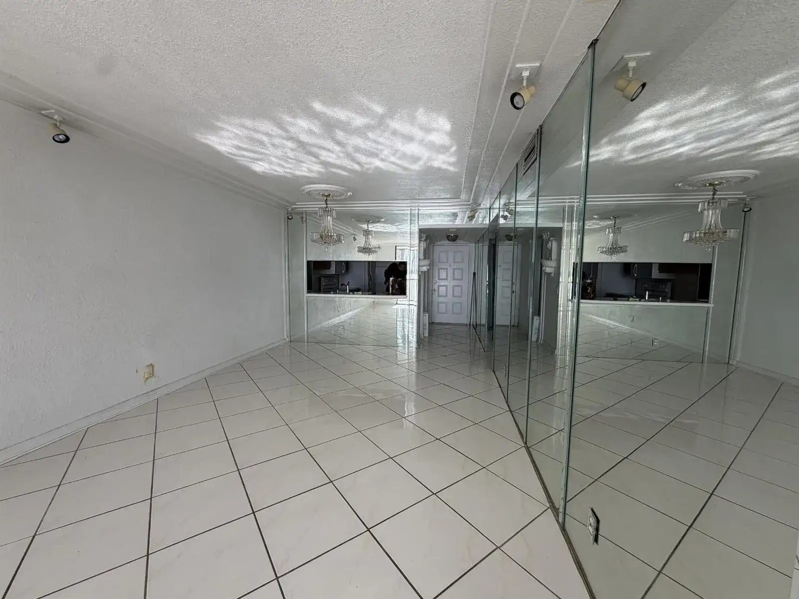 112 Lake Emerald Drive # 203, Oakland Park FL 33309 photo 4