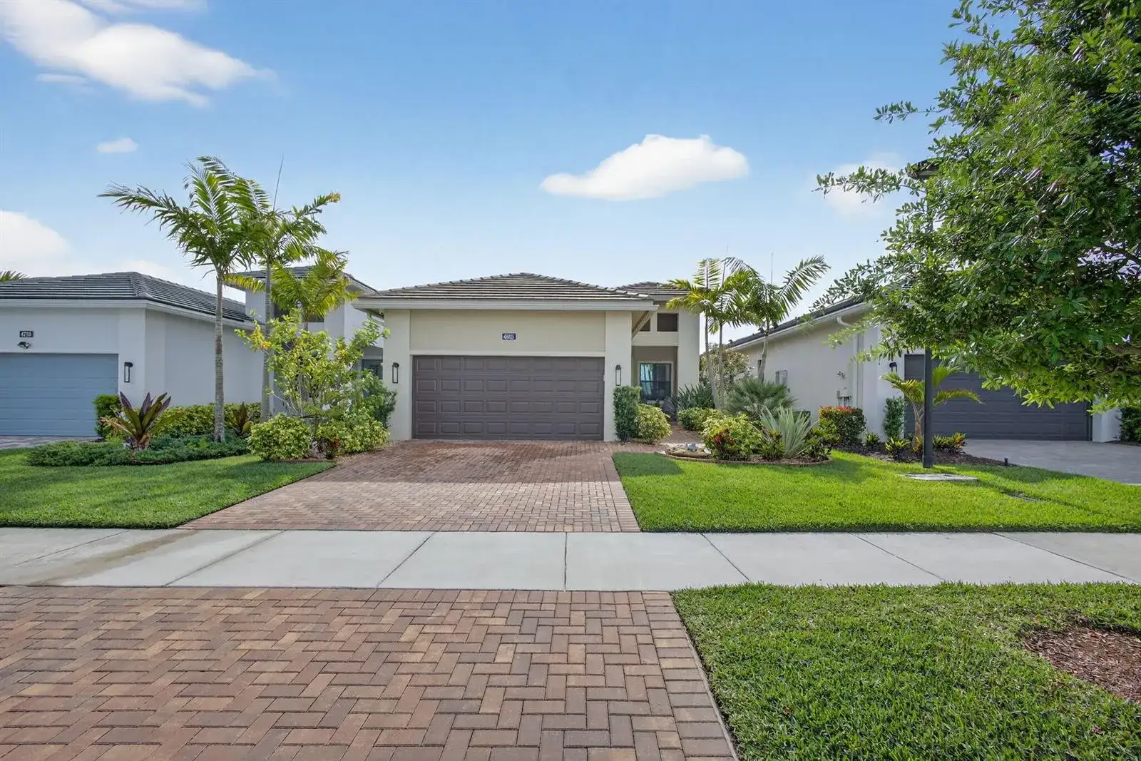 4805 Saint Armands Way, Westlake FL 33470 photo 2