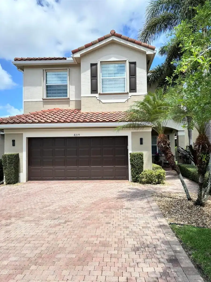 8219 Calabria Lakes Drive, Boynton Beach FL 33473