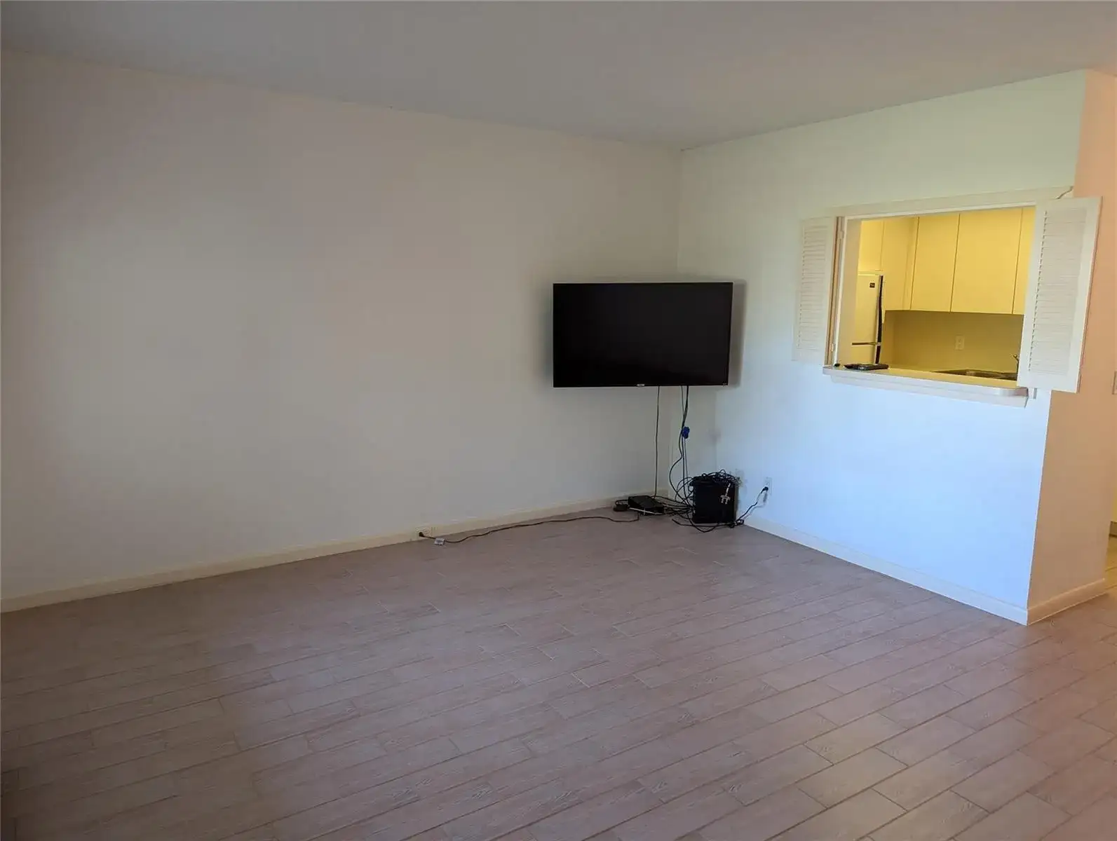 190 Oakridge M, Deerfield Beach FL 33442 photo 5