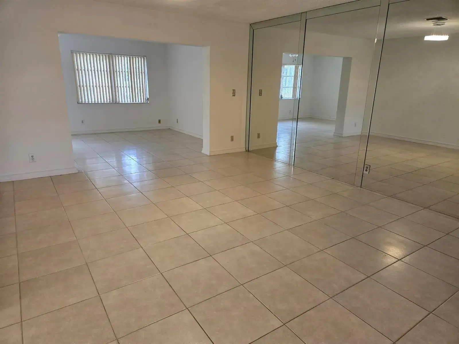 10125 NW 71st Street, Tamarac FL 33321 photo 4