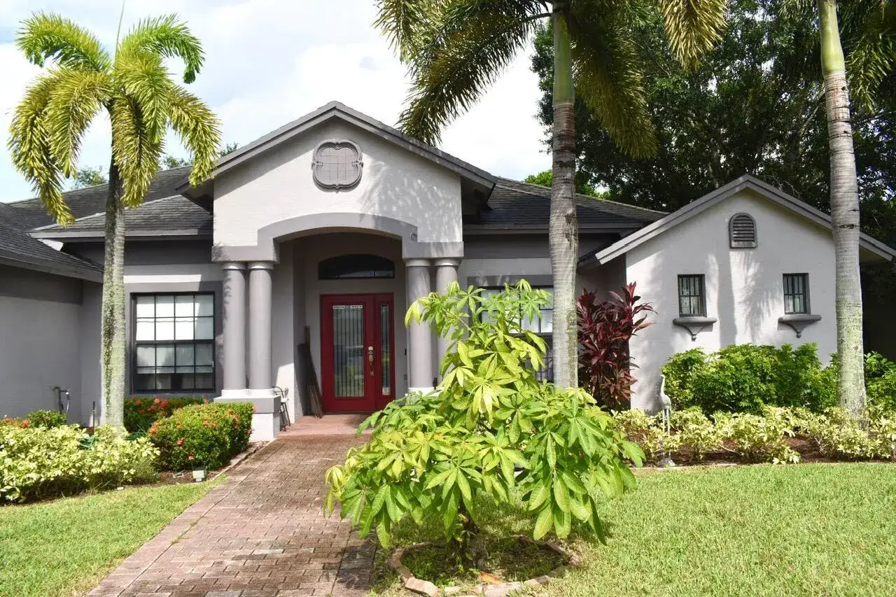 501 SW Bayshore Boulevard, Port St. Lucie FL 34983