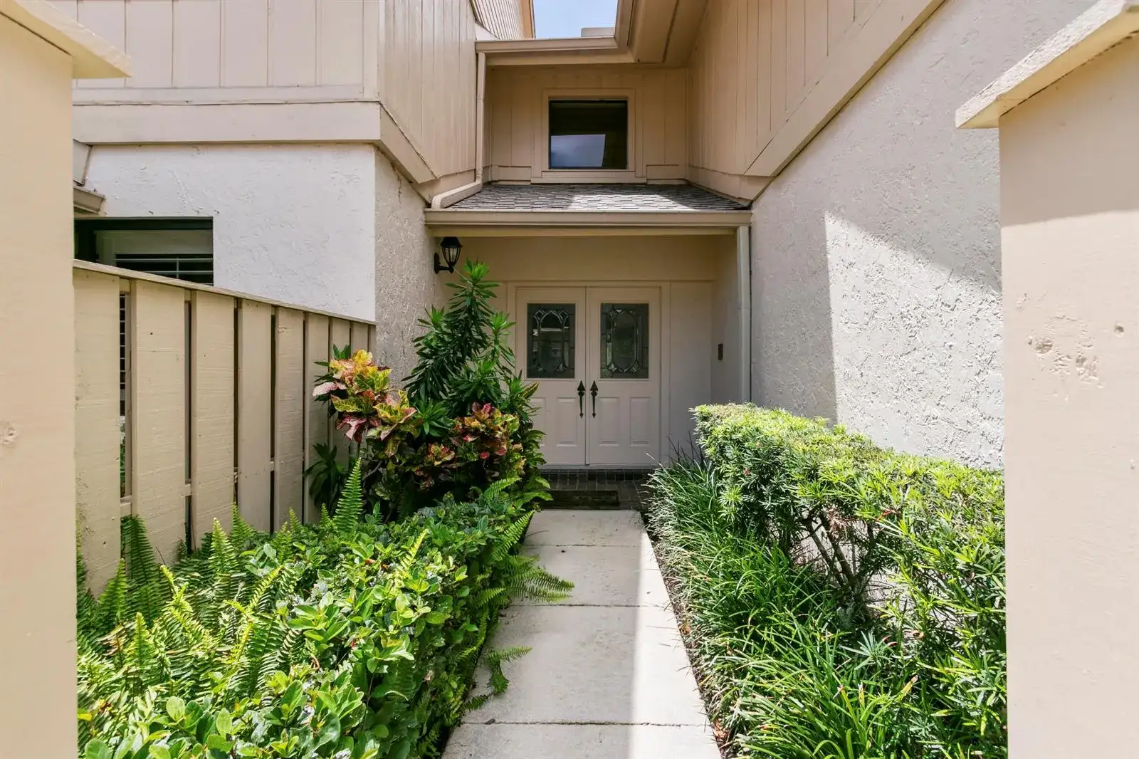 17110 Waterbend Drive # 219, Jupiter FL 33477 photo 2