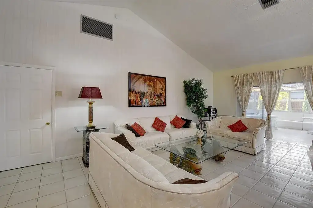 9565 El Clair Ranch Road, Boynton Beach FL 33437 photo 4