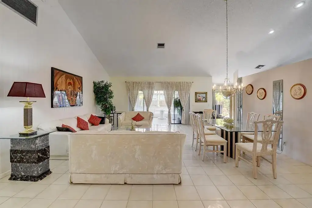 9565 El Clair Ranch Road, Boynton Beach FL 33437 photo 5