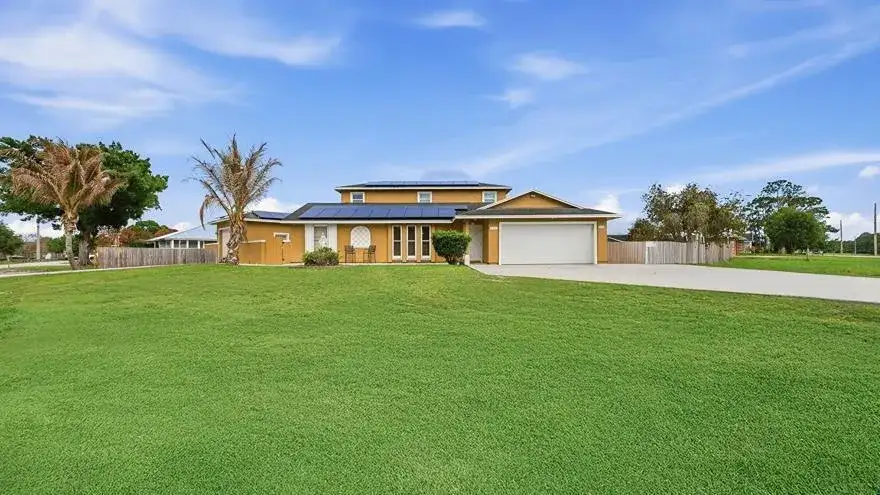 2301 SW Barber Lane, Port St. Lucie FL 34984 photo 2