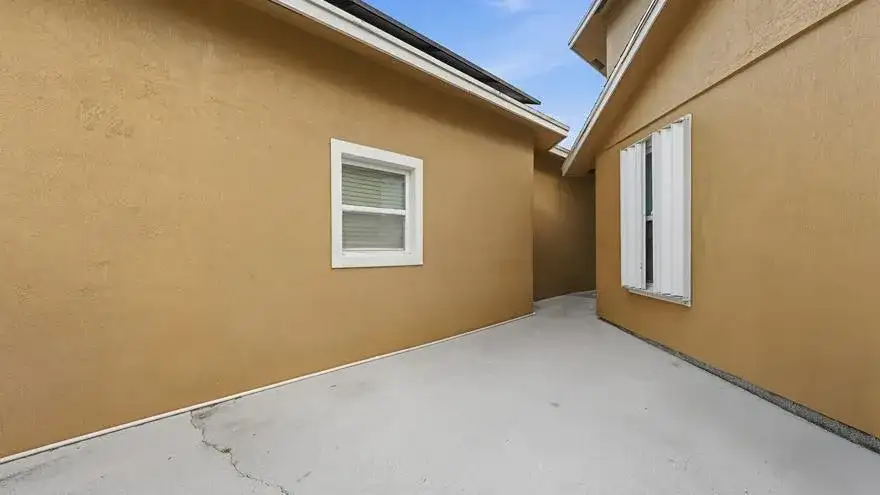 2301 SW Barber Lane, Port St. Lucie FL 34984 photo 5