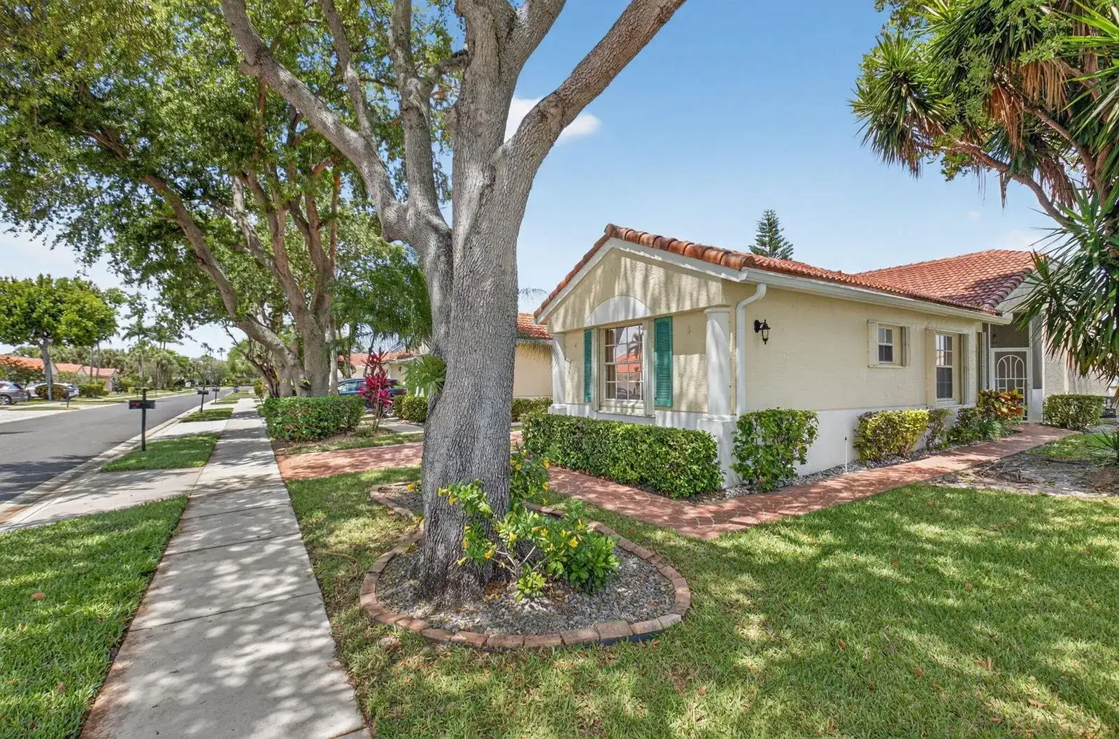 6171 Floral Lakes Drive, Delray Beach FL 33484 photo 2