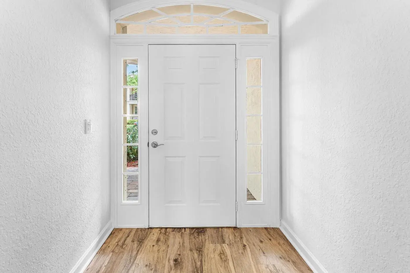 8058 Murano Circle, Palm Beach Gardens FL 33418