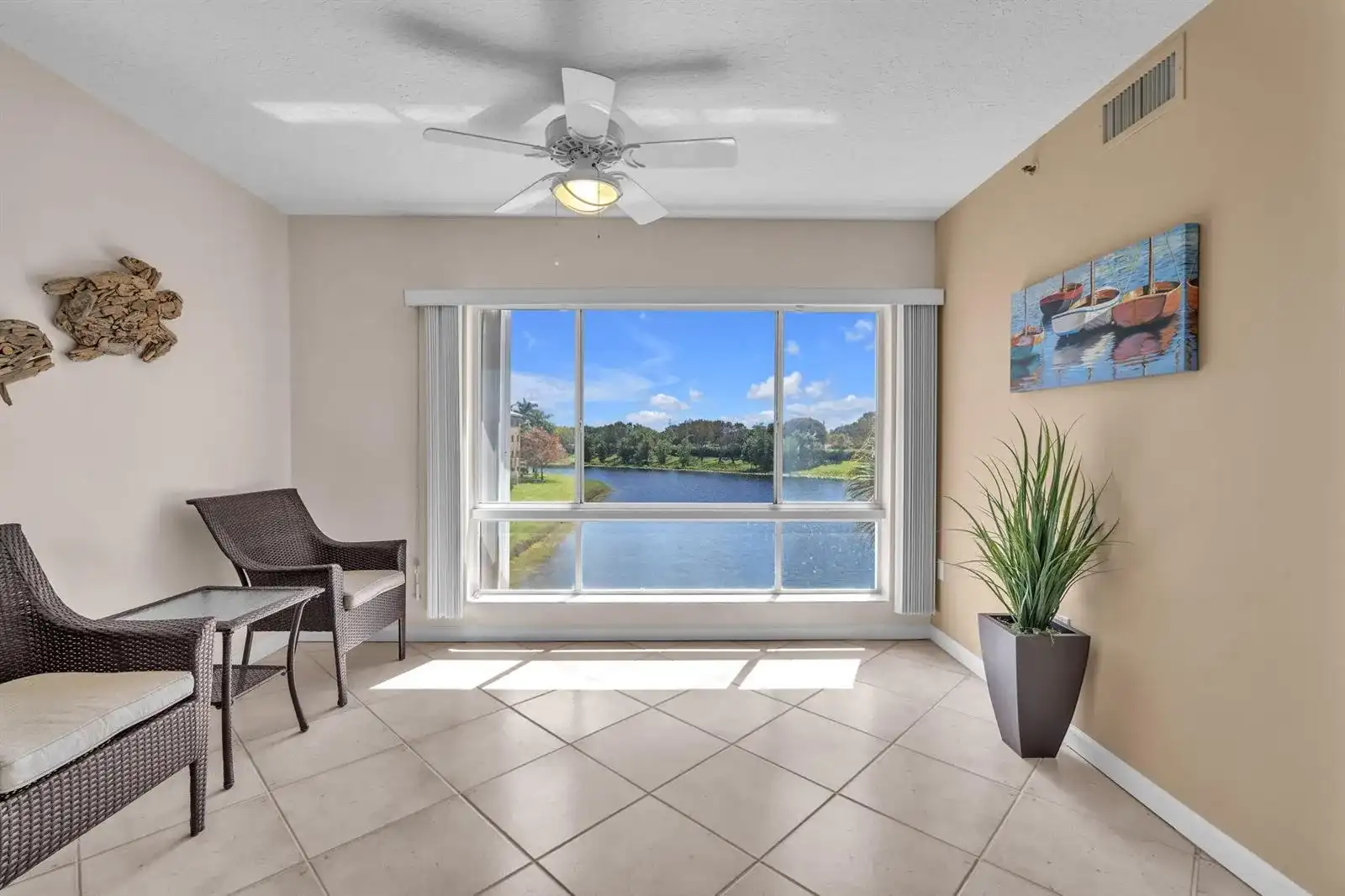 5842 Crystal Shores Drive # 302, Boynton Beach FL 33437