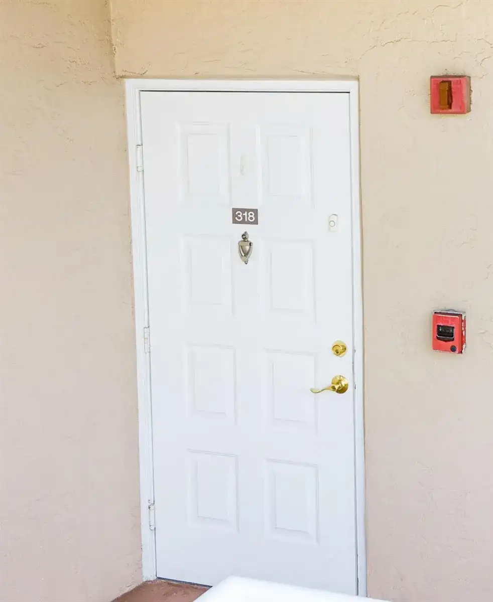 7647 Southampton Terrace # 318, Tamarac FL 33321 photo 5