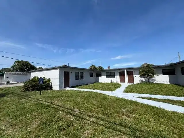 2840 Avenue S, West Palm Beach FL 33404