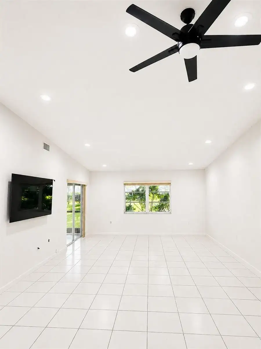 6356 Pointe Pleasant Circle, Delray Beach FL 33484 photo 5