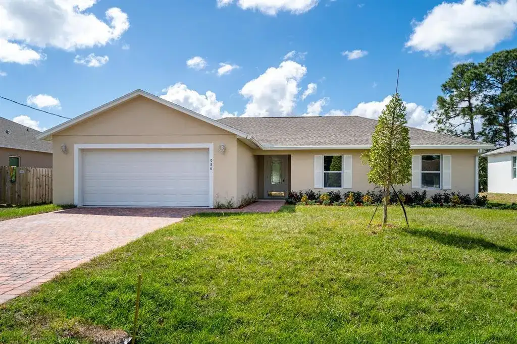 986 SW Romaine Lane, Port St. Lucie FL 34953 photo 2