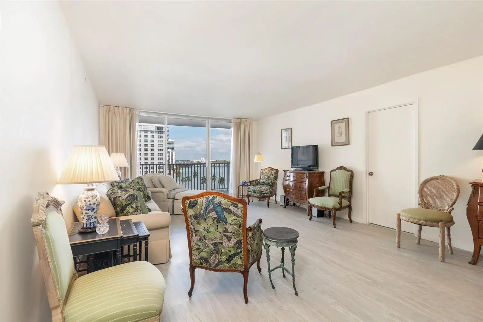1801 S Flagler Drive # 1105, West Palm Beach FL 33401 photo 3