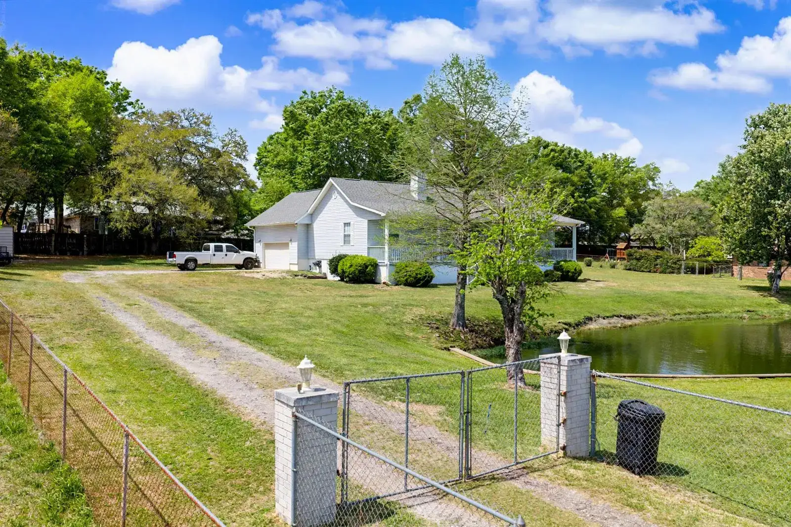 7327 Glidden Lane, FL 32526 photo 3