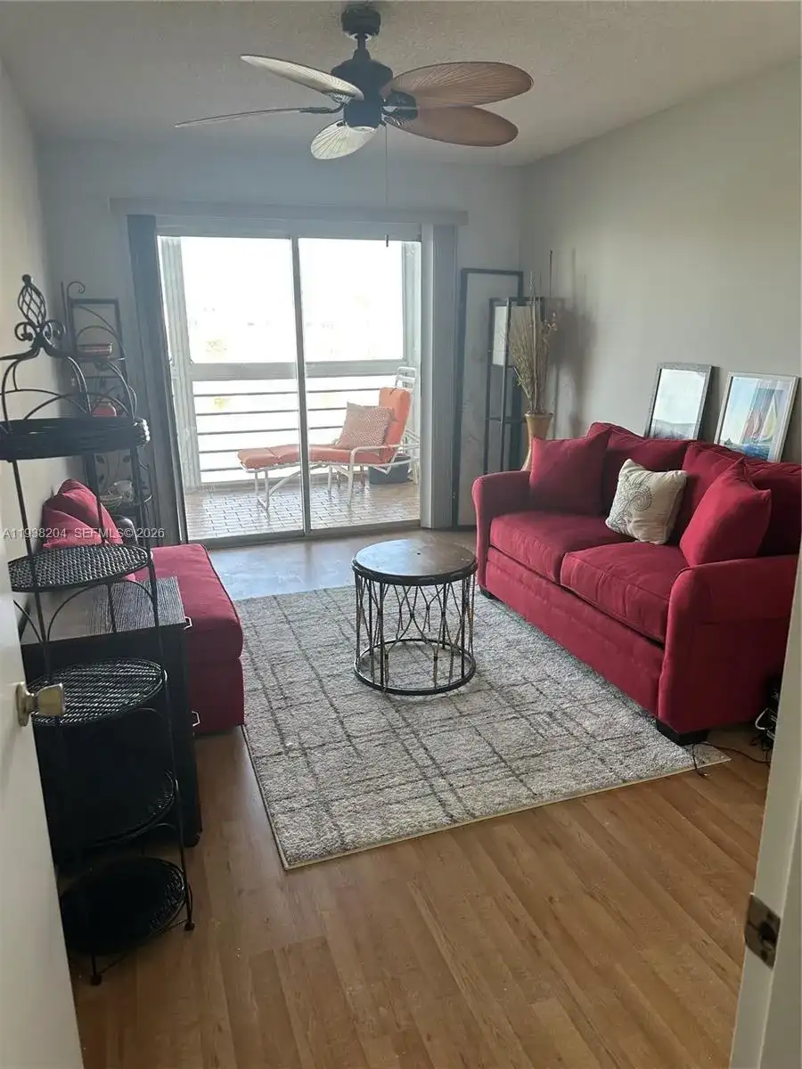 3043 Exeter, Boca Raton FL 33434 photo 3