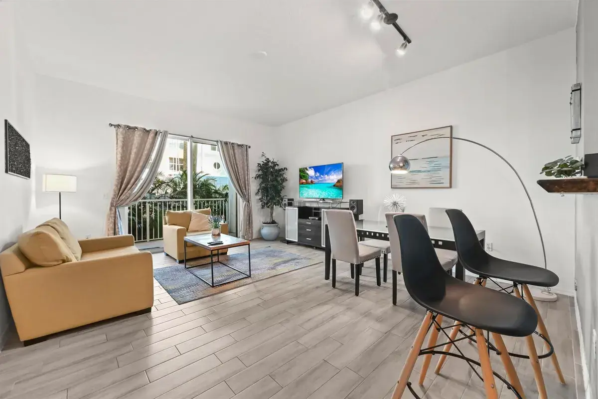 804 E Windward Way # 122, Lantana FL 33462