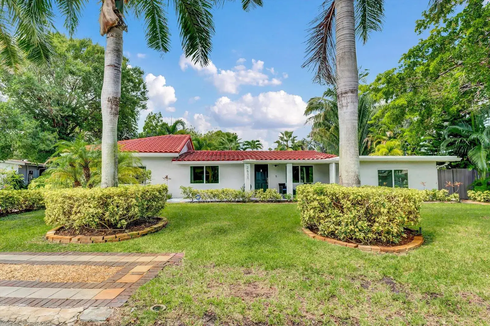 2633 NE 3rd Avenue, Wilton Manors FL 33334