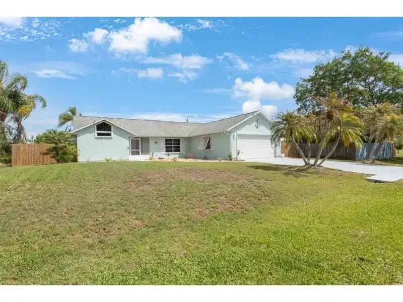 814 Floraland Avenue, Sebastian FL 32958 photo 3