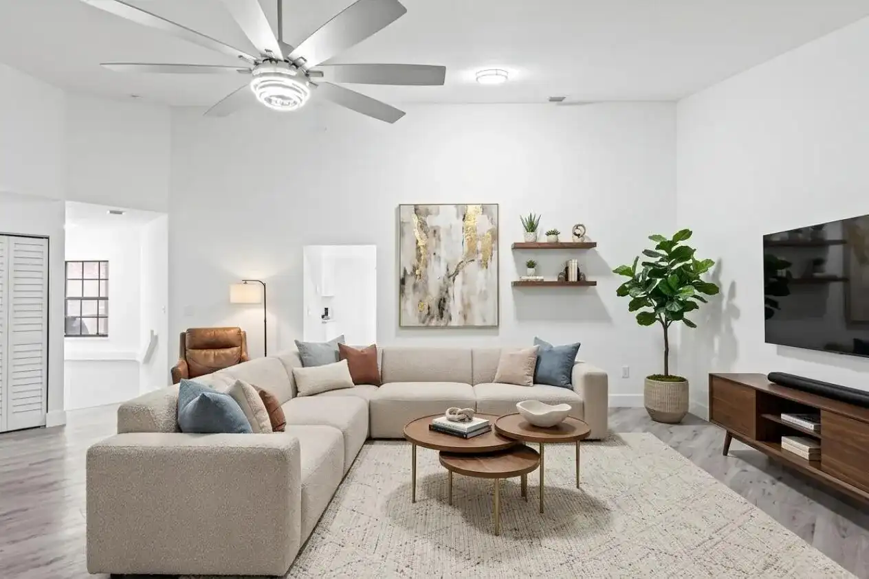 5131 Europa Drive # I, Boynton Beach FL 33437