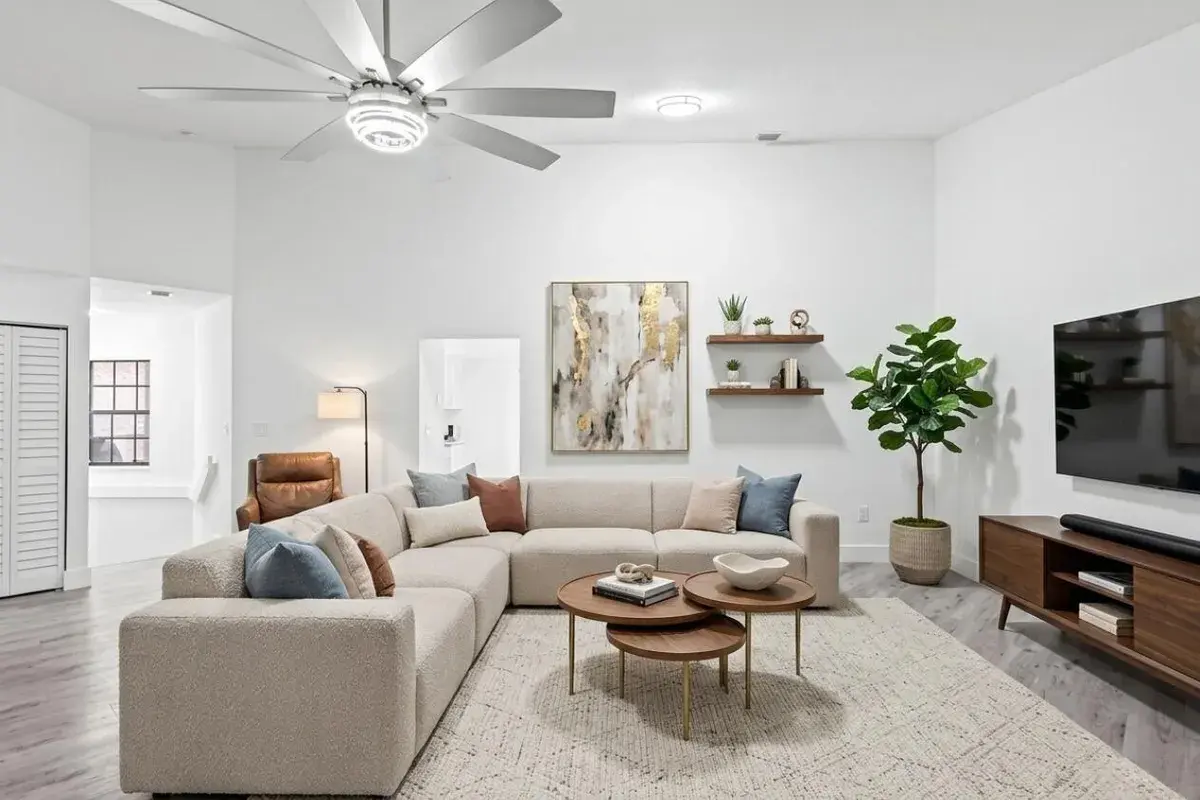 5131 Europa Drive # I, Boynton Beach FL 33437