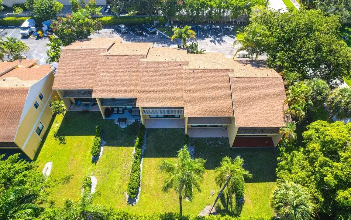 663 Dover Street # 10, Boca Raton FL 33487 photo 2