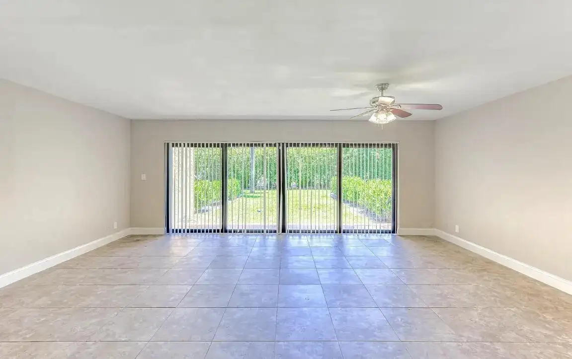 663 Dover Street # 10, Boca Raton FL 33487 photo 3