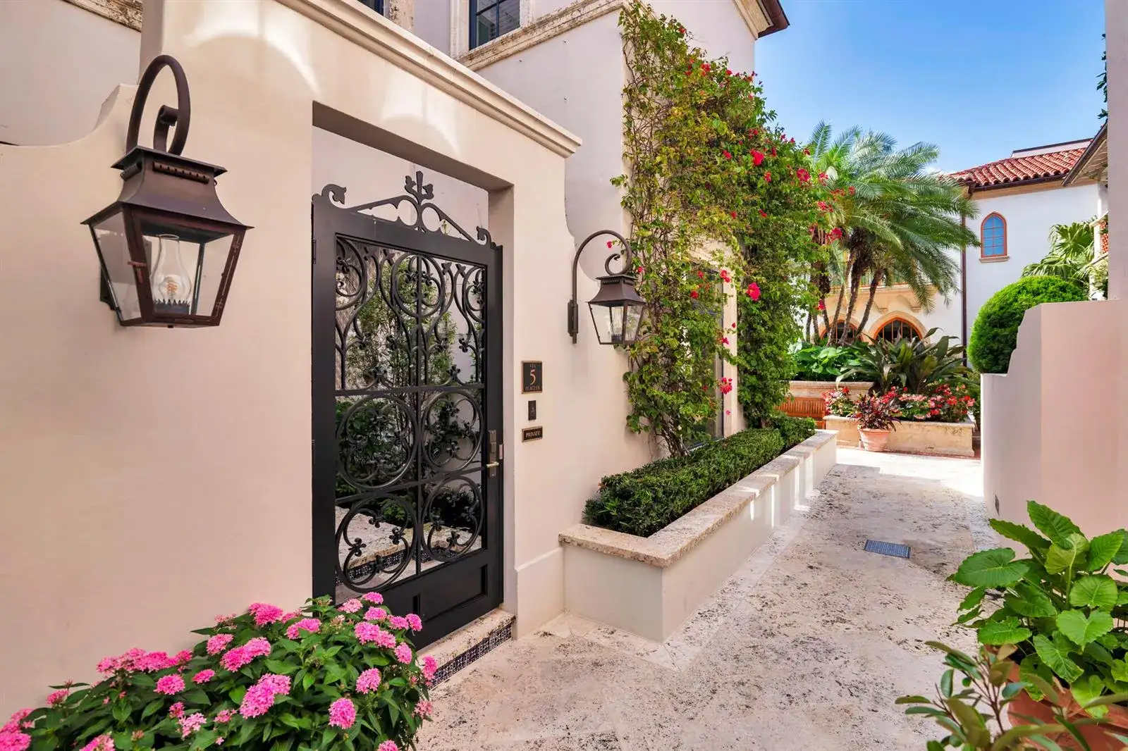 5 Via Flagler, Palm Beach FL 33480 photo 2
