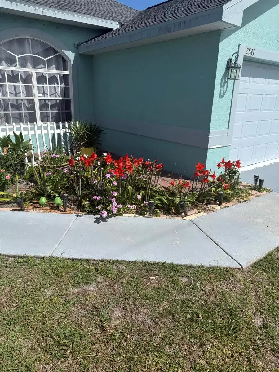 2541 SE Rock Springs Drive, Port St. Lucie FL 34952 photo 4