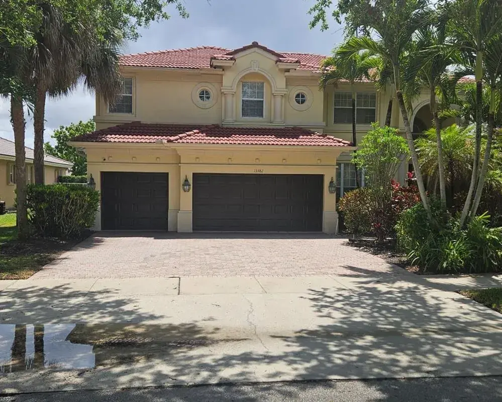 13382 Lakepointe Circle, Cooper City FL 33330