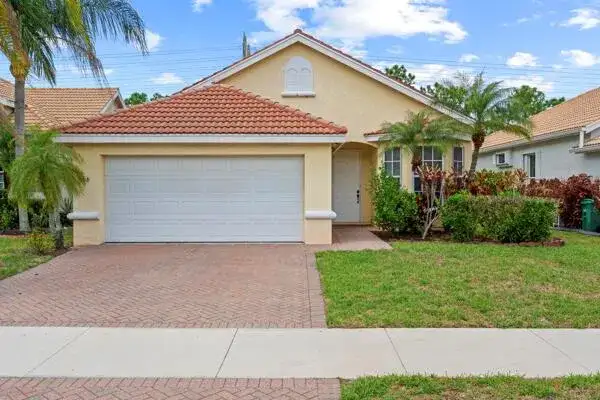 808 SW Munjack Circle, Port St. Lucie FL 34986 photo 2