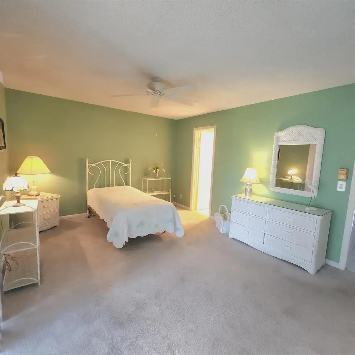 262 Sussex M, West Palm Beach FL 33417 photo 2