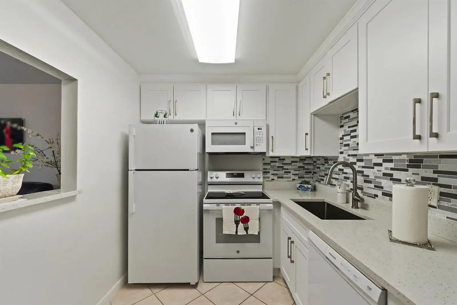 126 Southampton B, West Palm Beach FL 33417 photo 4