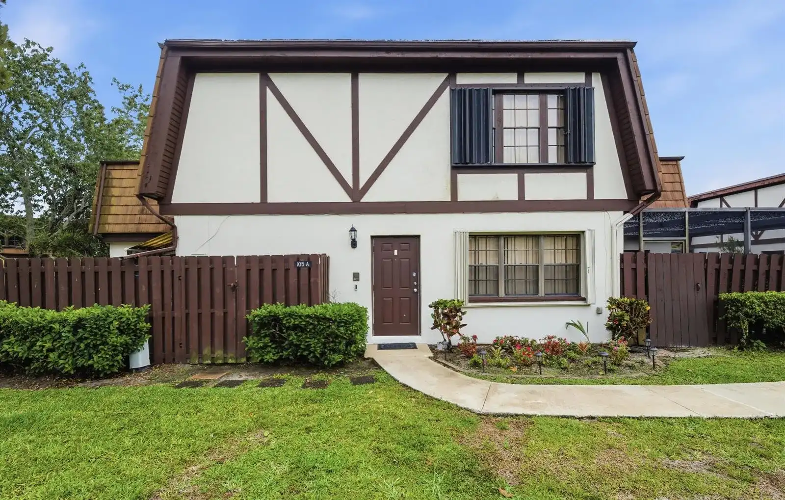 105 Weybridge Circle # A, Royal Palm Beach FL 33411