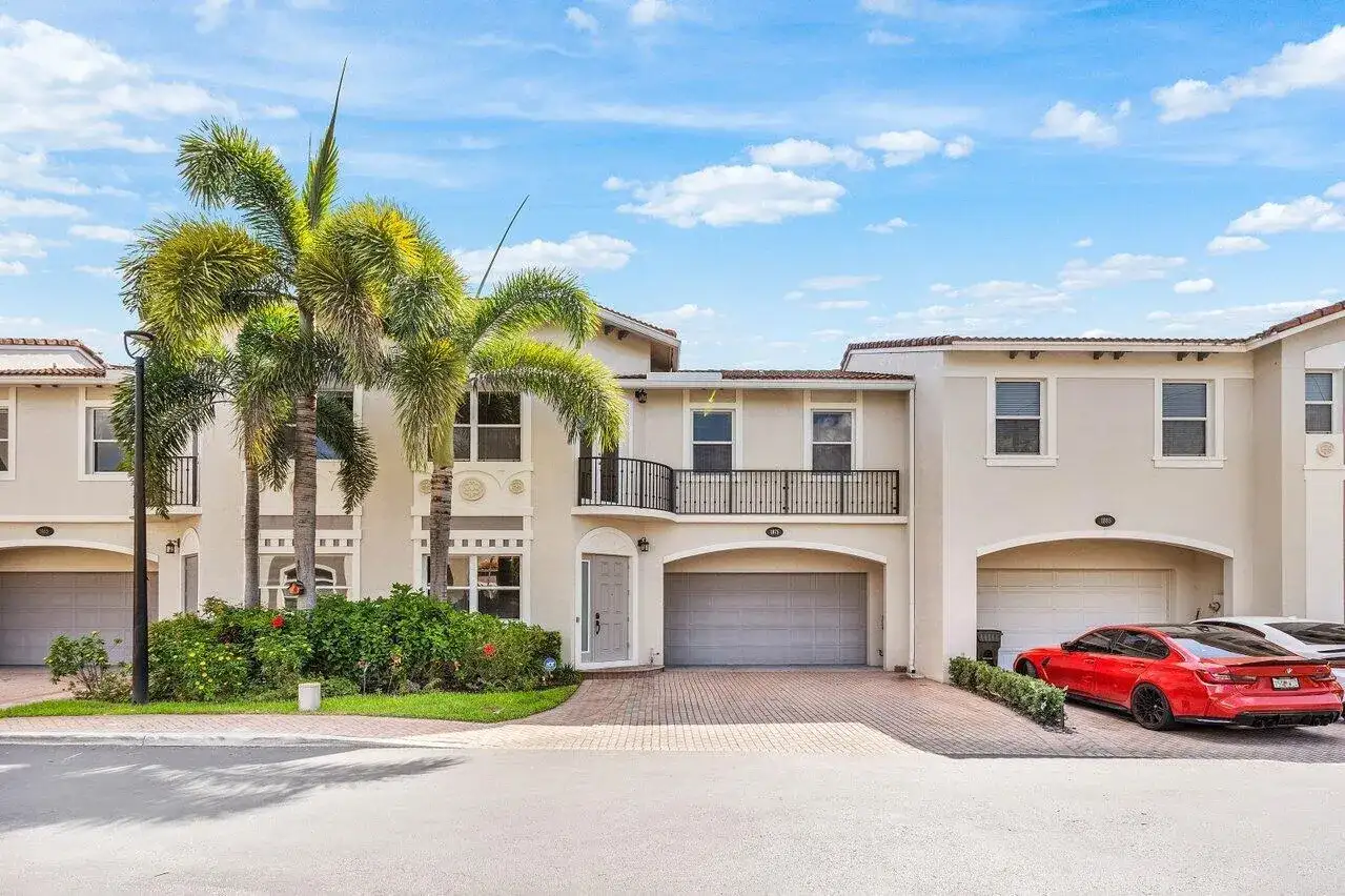 1875 Highland Grove Drive, Delray Beach FL 33445 photo 2