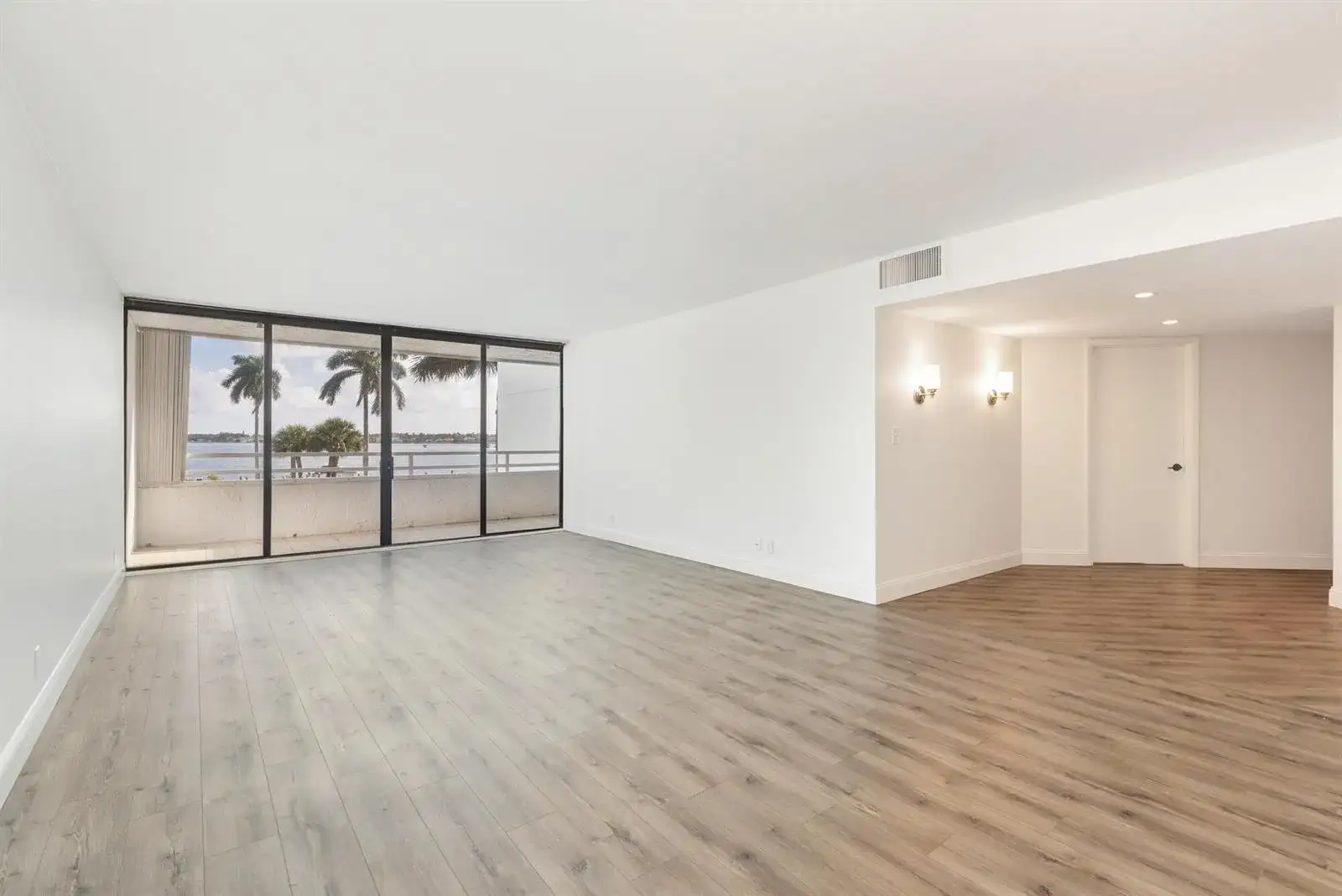 3701 S Flagler Drive # B303, West Palm Beach FL 33405 photo 2