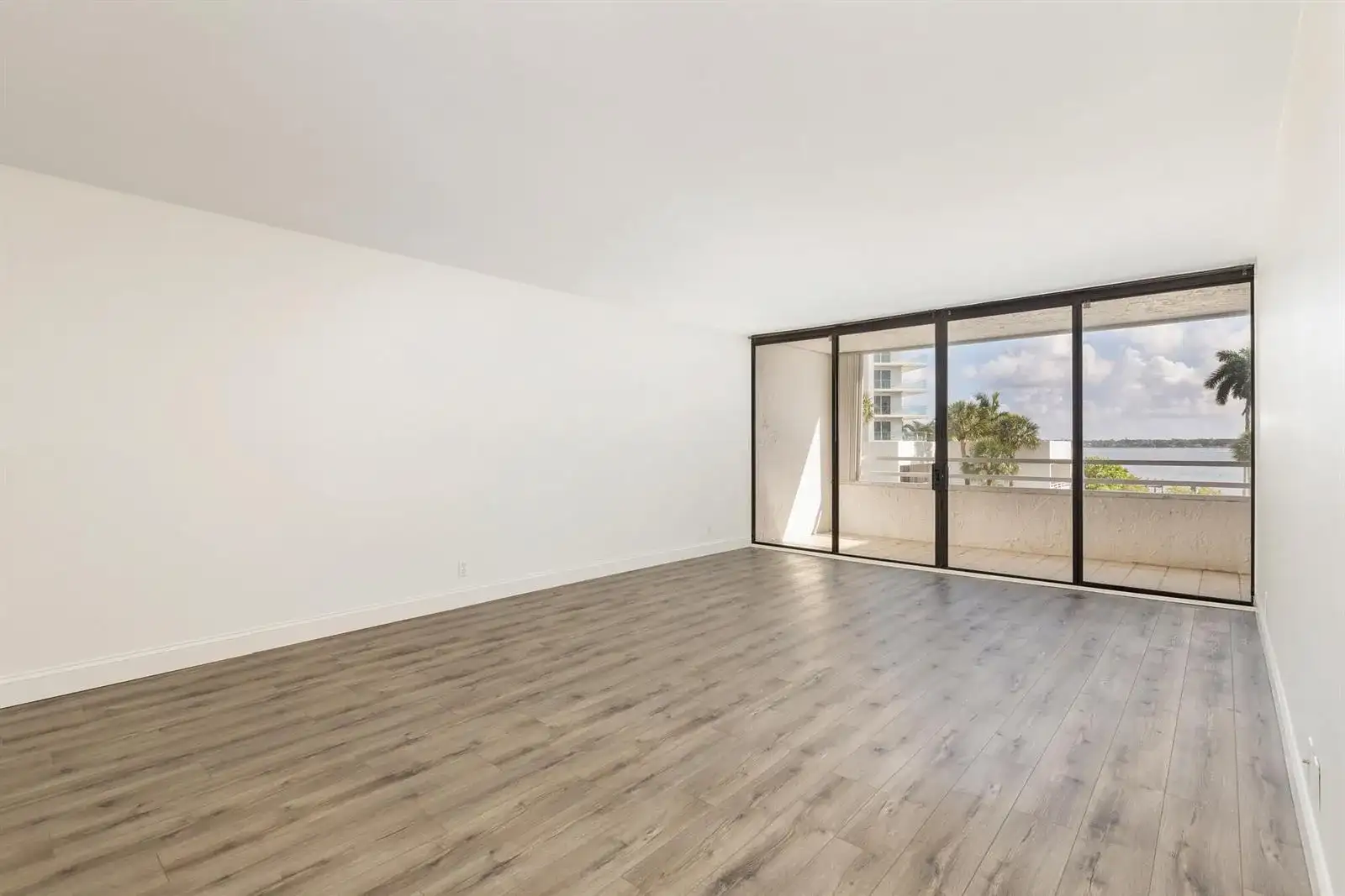 3701 S Flagler Drive # B303, West Palm Beach FL 33405 photo 4