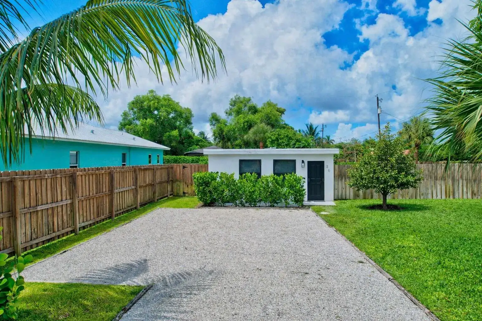 201 SE 7th Street, Delray Beach FL 33483 photo 2