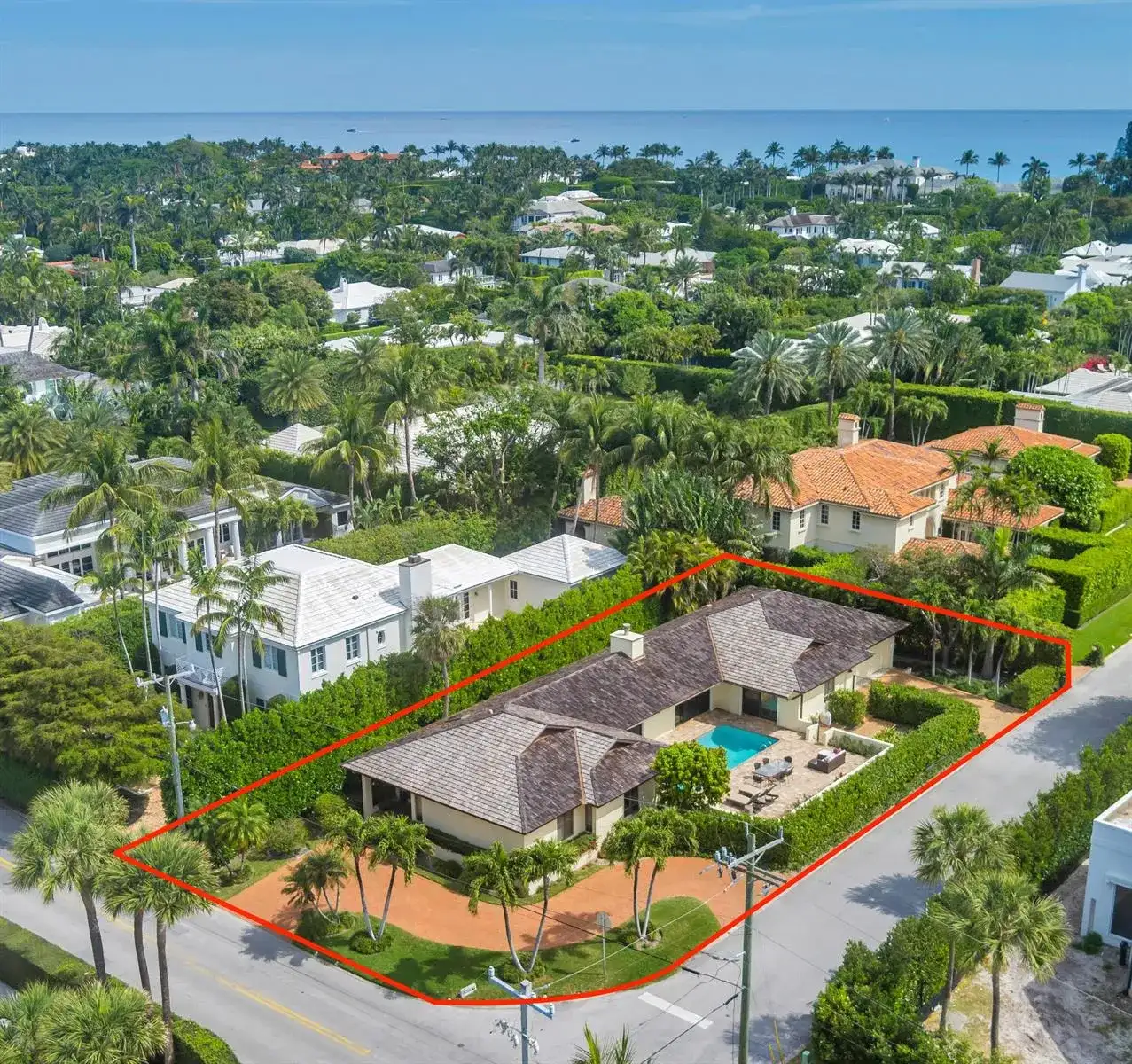 575 N Lake Way, Palm Beach FL 33480 photo 2
