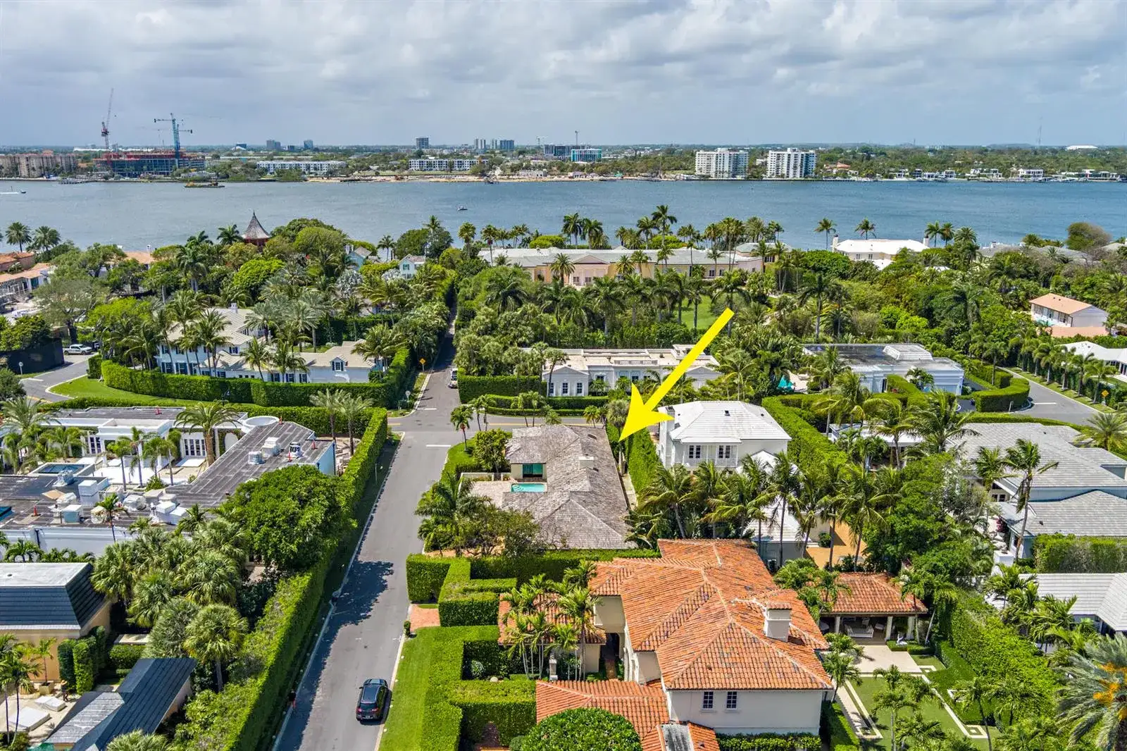 575 N Lake Way, Palm Beach FL 33480 photo 4
