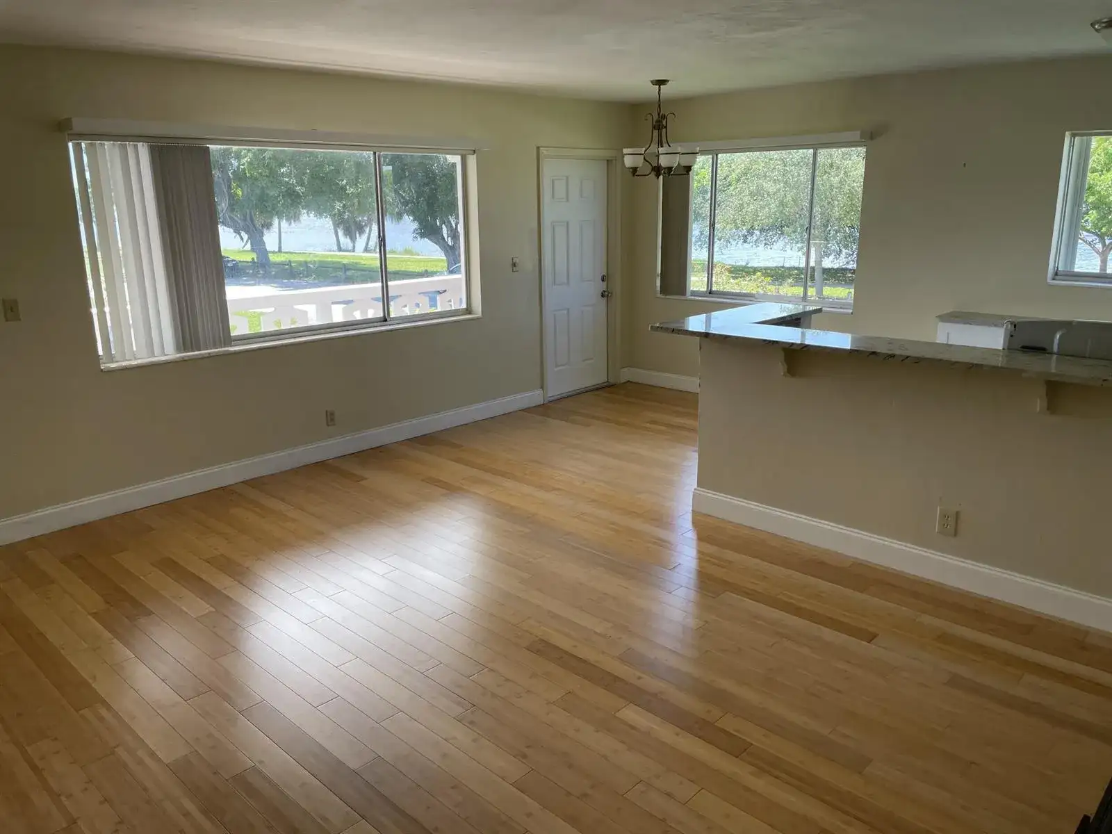 2020 Lake Osborne Drive # 11, FL 33461 photo 5