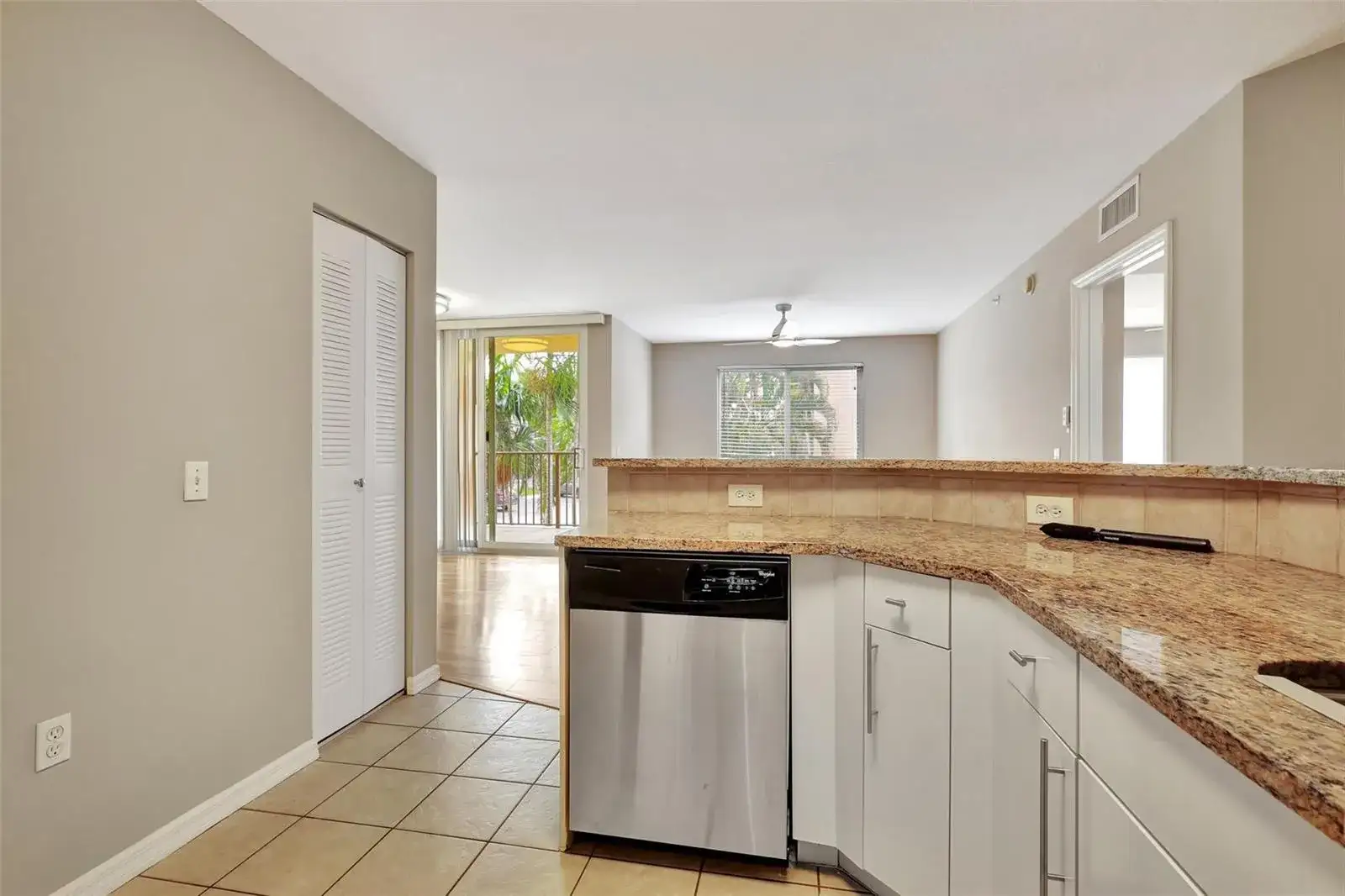 310 Villa Circle # 310, Boynton Beach FL 33435 photo 4