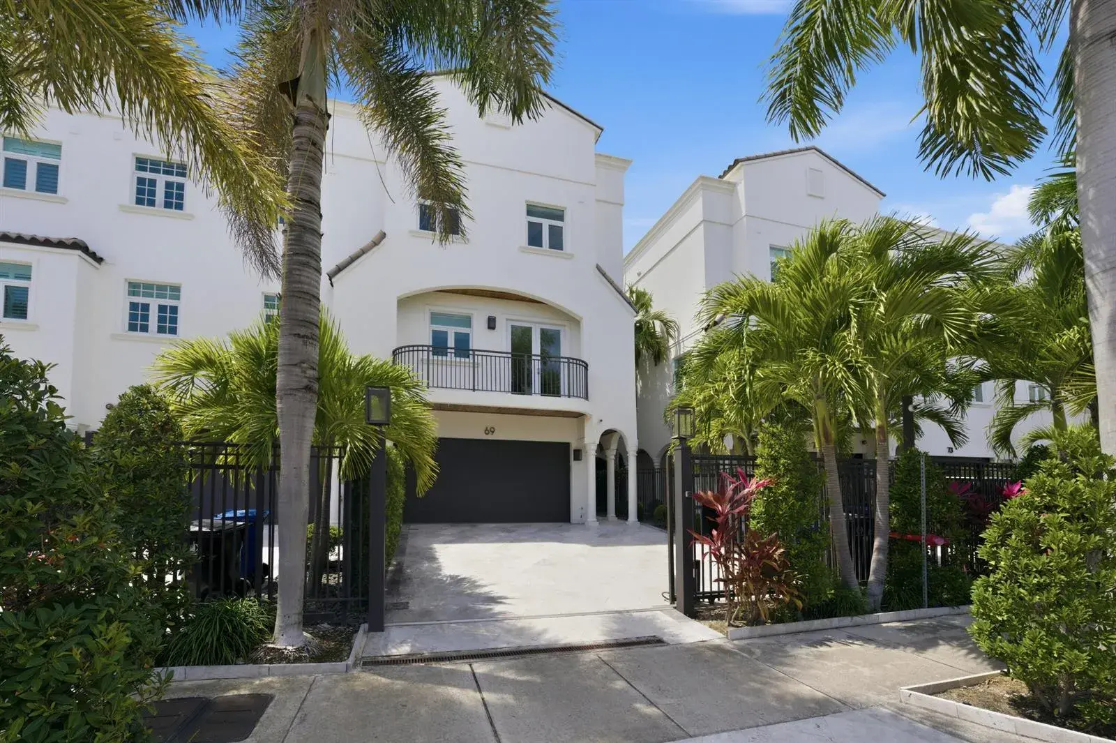 69 Isle Of Venice Drive, Fort Lauderdale FL 33301