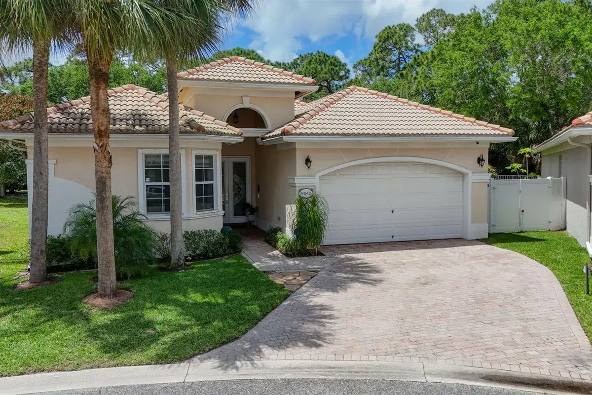 8642 Plum Cay, Royal Palm Beach FL 33411